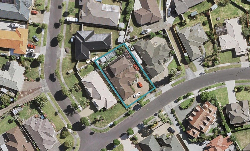 53 Glenross Drive, Wattle Downs, Auckland - Carousel 1