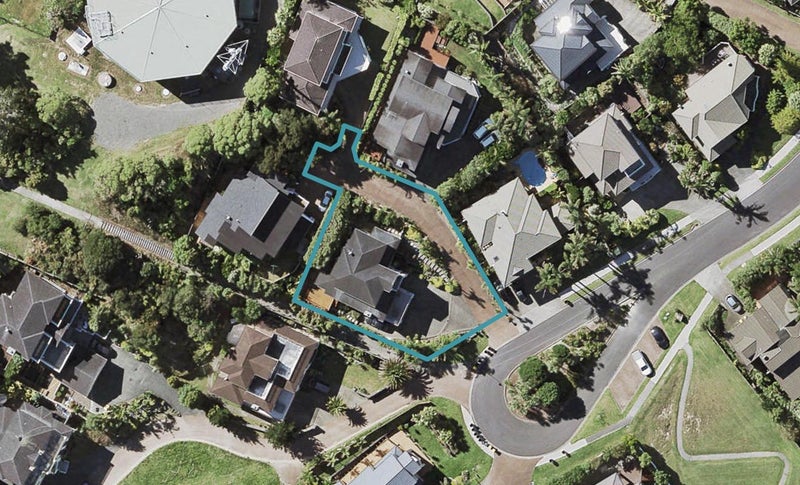 89 Penguin Drive, Murrays Bay, Auckland - Carousel 1