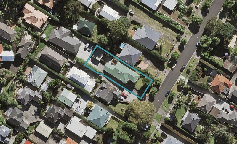 112 Paihia Road, One Tree Hill, Auckland - Carousel 1