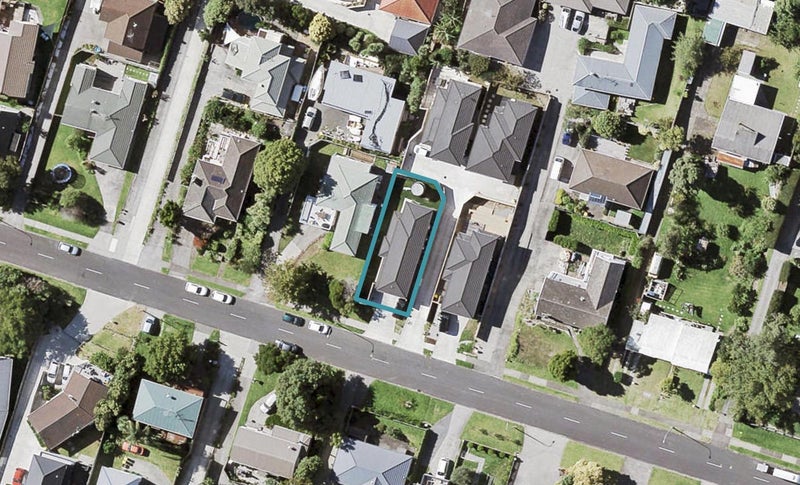 35D Gibraltar Street, Howick, Auckland - Carousel 1