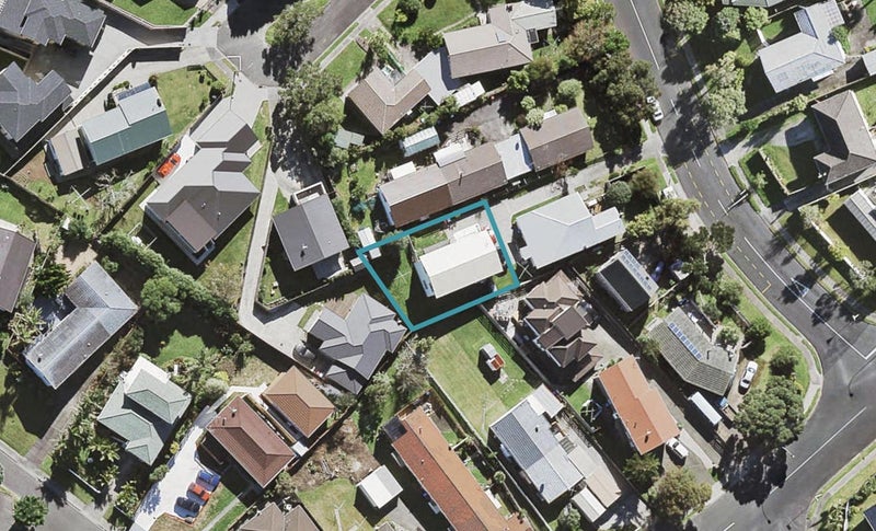 61A Commodore Drive, Lynfield, Auckland - Carousel 1