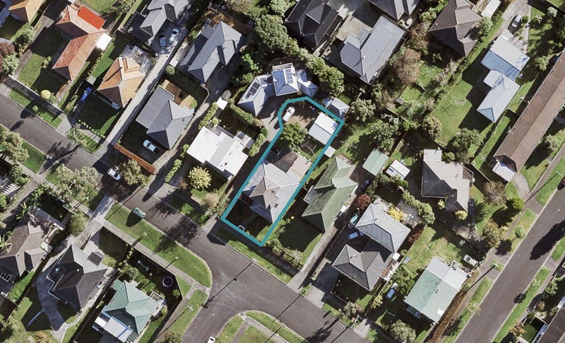 41 Fir Street, Waterview, Auckland - Carousel 1