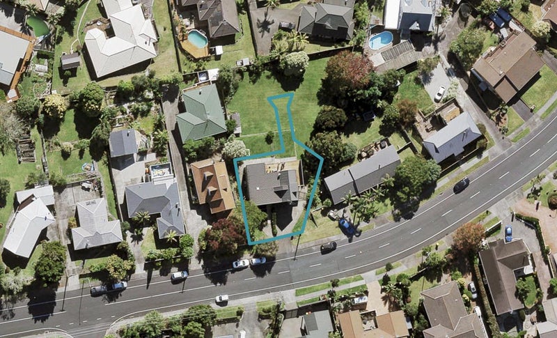152 Luckens Road, West Harbour, Auckland - Carousel 1