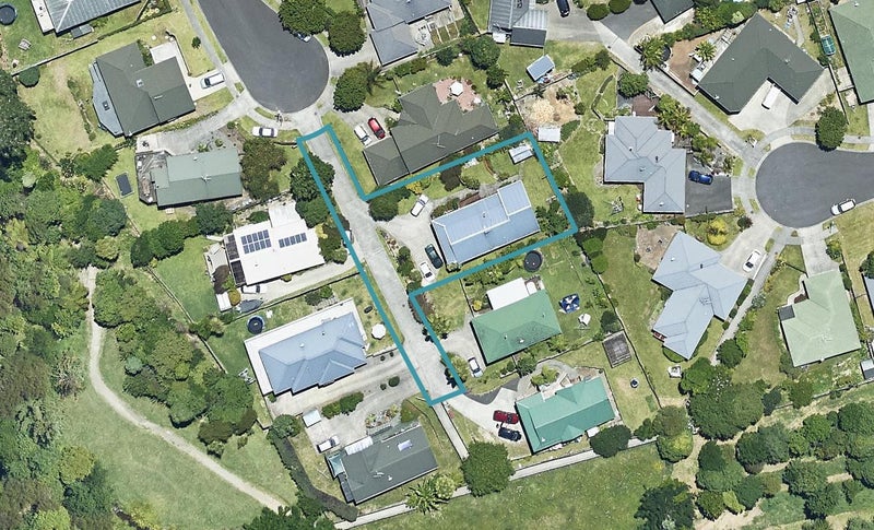 121 Meander Drive, Welcome Bay, Tauranga - Carousel 1
