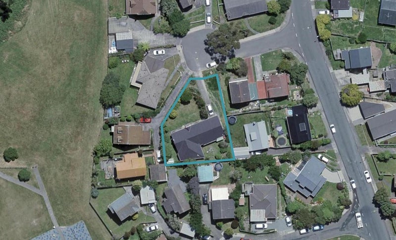 3 Orange Grove, Churton Park, Wellington - Carousel 1
