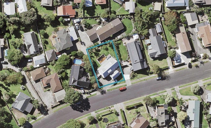 13 Marendellas Drive, Bucklands Beach, Auckland - Carousel 1