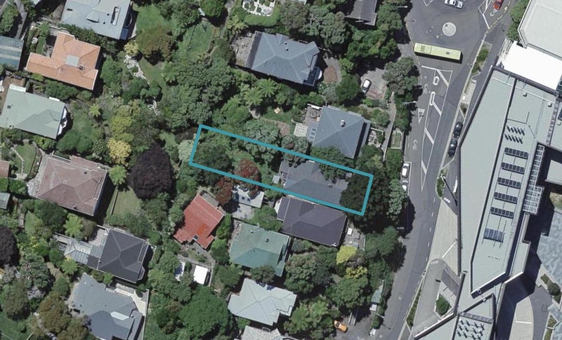 60 Kelburn Parade, Kelburn, Wellington - Carousel 1