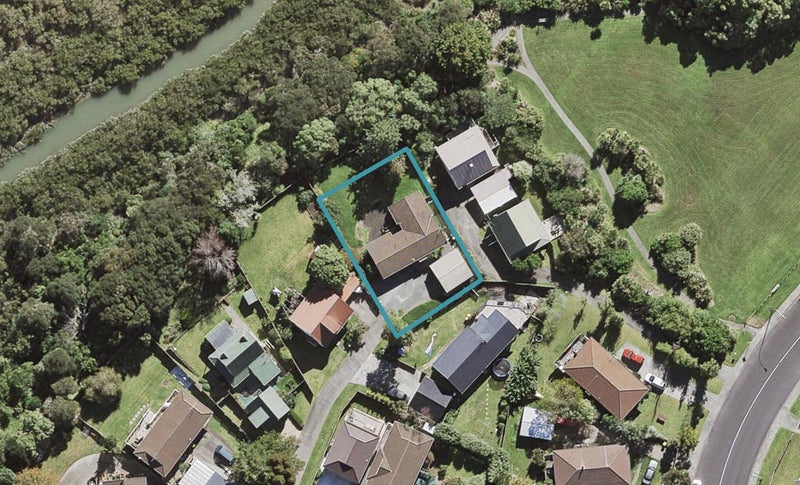 9 Glendawn Place, Bayview, Auckland - Carousel 1