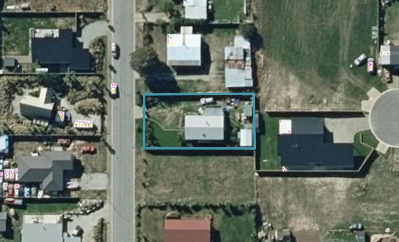 11 Bell Street, Wanaka - Carousel 1
