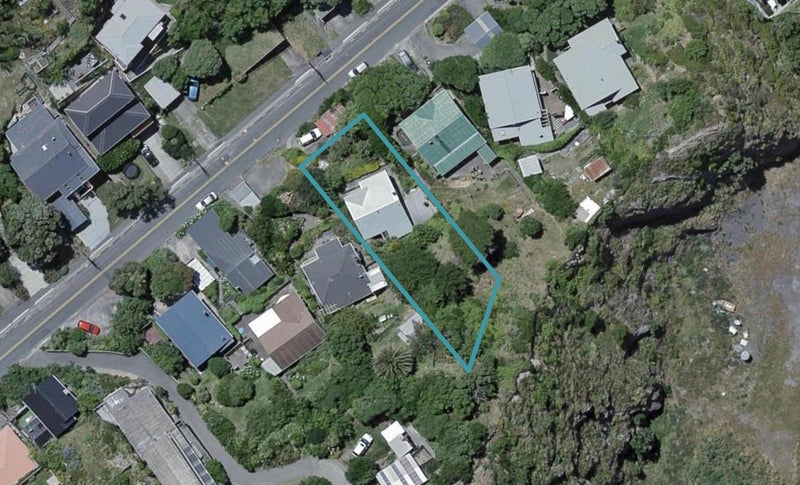 7 Hungerford Road, Lyall Bay, Wellington - Carousel 1