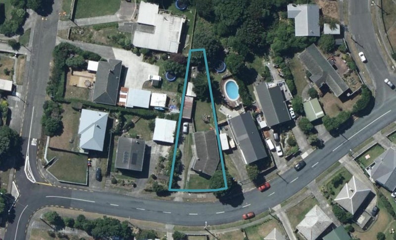 162 Dimock Street, Titahi Bay, Porirua - Carousel 1