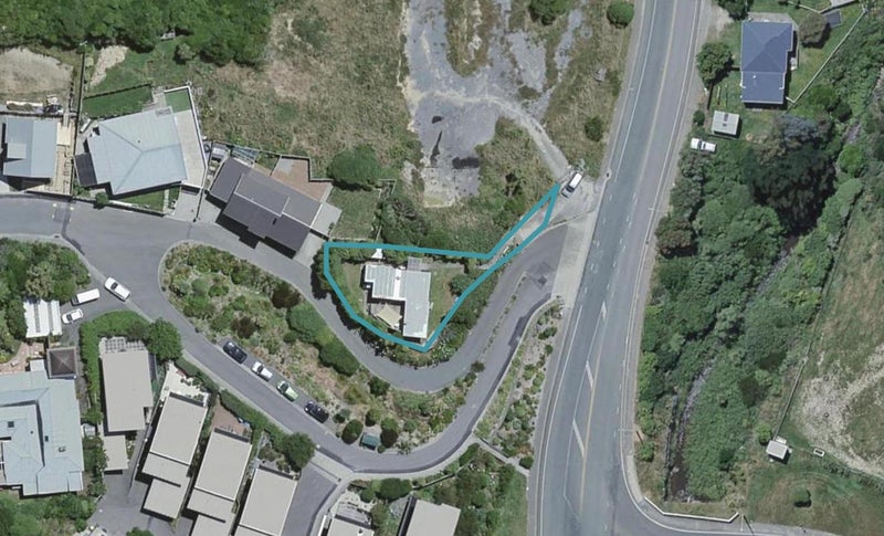 219 Happy Valley Road, Owhiro Bay, Wellington - Carousel 1