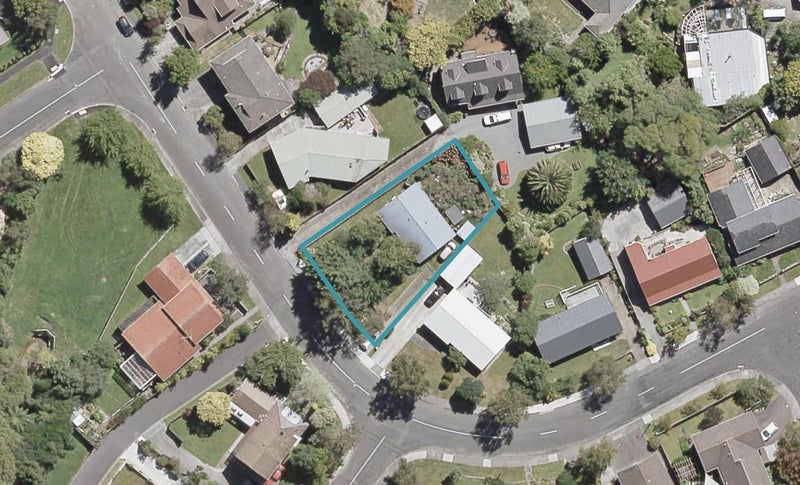 18 Kurth Crescent, Silverstream, Upper Hutt - Carousel 1
