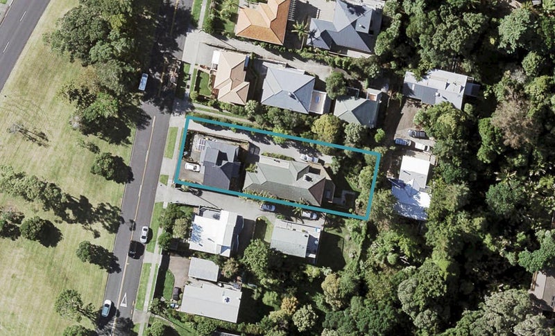 1/14 Minerva Terrace, Howick, Auckland - Carousel 1