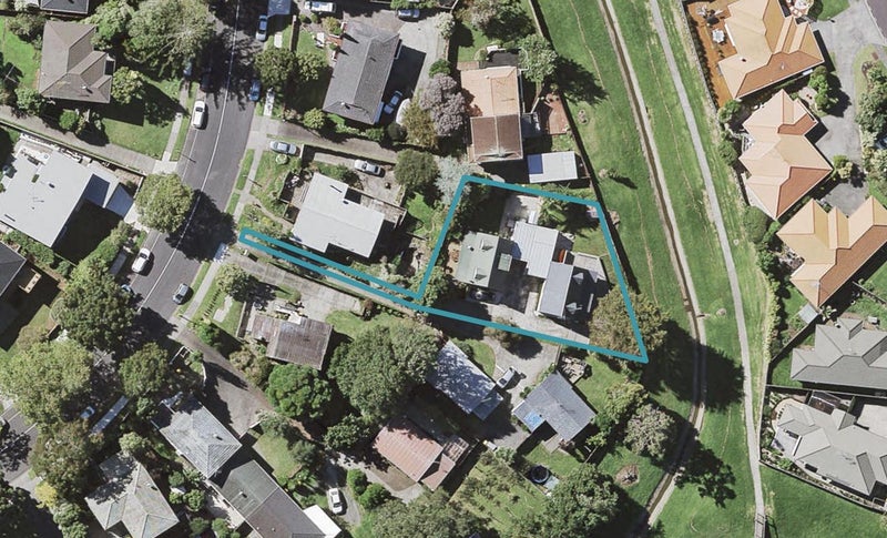 1/40 Mirrabooka Avenue, Botany Downs, Auckland - Carousel 1