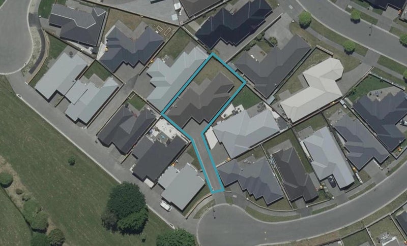 12 Strone Close, Broomfield, Christchurch - Carousel 1