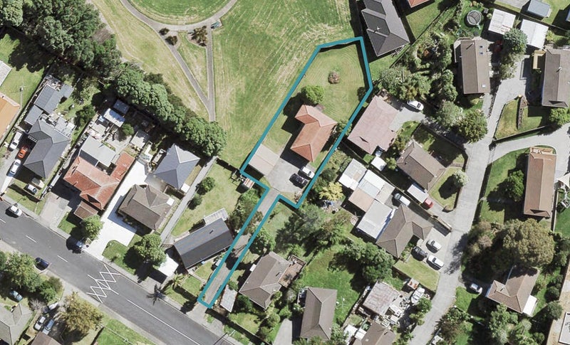 105 Solar Road, Glen Eden, Auckland - Carousel 1