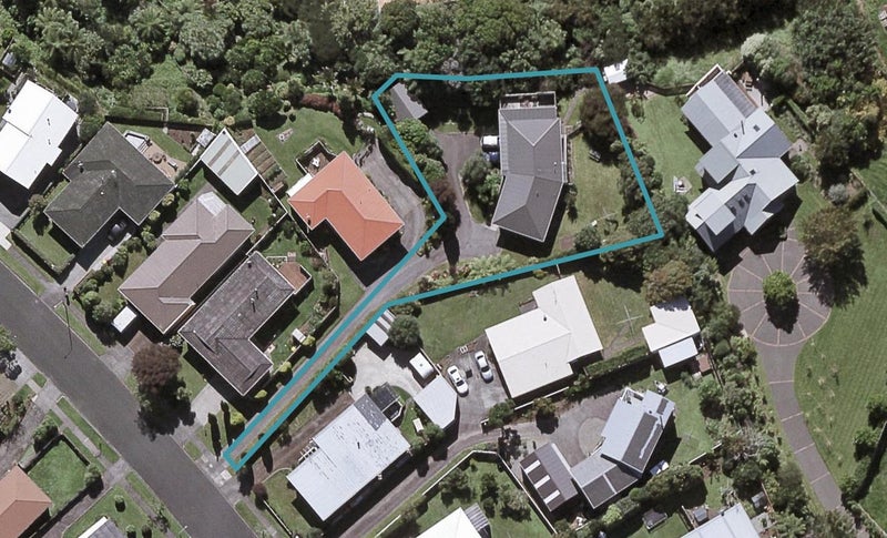 39B Nevada Drive, Merrilands, New Plymouth - Carousel 1