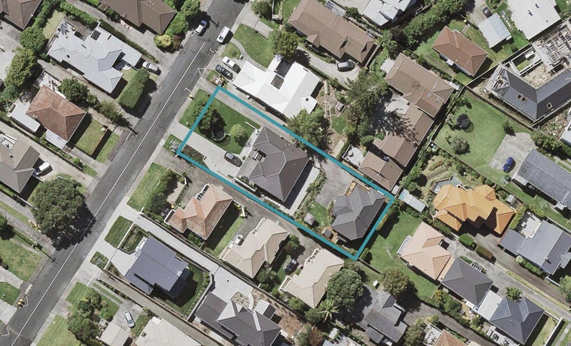 2/16 Norman Road, Hauraki, Auckland - Carousel 1