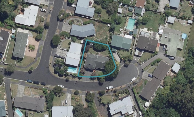 11 Balfour Crescent, Riverlea, Hamilton - Carousel 1