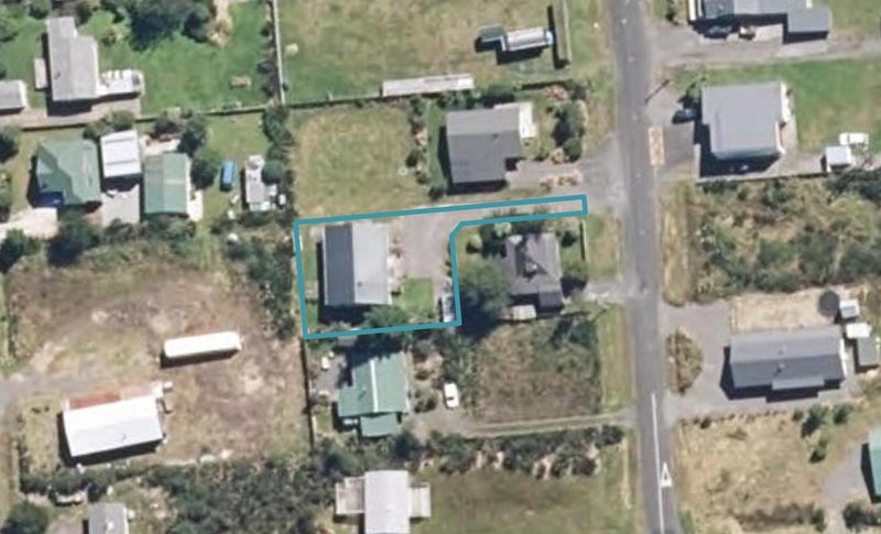 5 Mackenzie Street, WAIMARINO, OWHANGO - Carousel 1