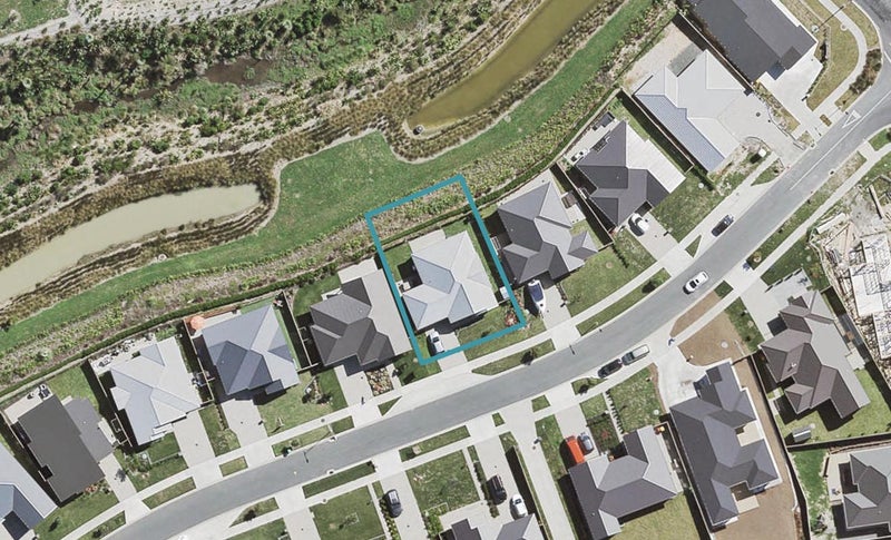 10 Ara Kakara Avenue, Huapai, Kumeu - Carousel 1