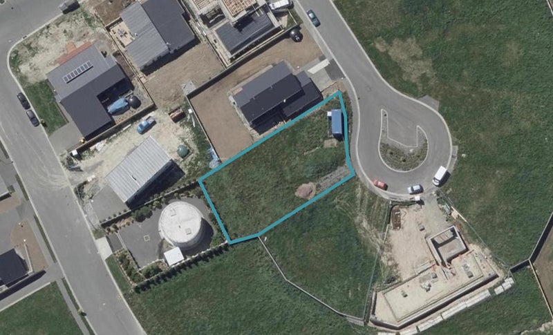 6 Millbeck Place, Westmorland, Christchurch - Carousel 1