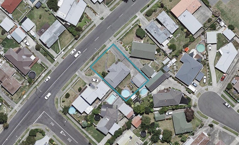 13 York Avenue, Tamatea, Napier - Carousel 1