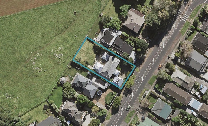 98 Campbell Road, One Tree Hill, Auckland - Carousel 1