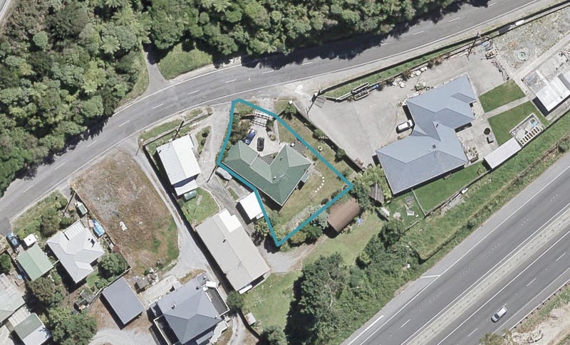 22 McDougall Grove, Haywards, Lower Hutt - Carousel 1
