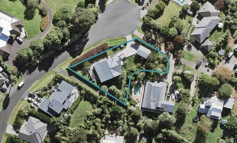 9B Olwyn Place, Greenhithe, Auckland - Carousel 1
