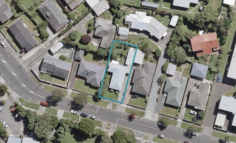 19 Gordon Street, Avalon, Lower Hutt - Carousel 1