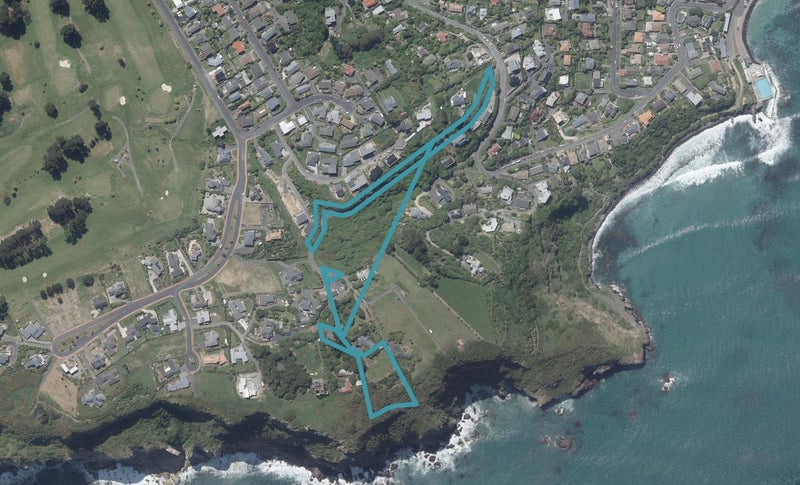 111H Cliffs Road, Saint Clair, Dunedin - Carousel 1