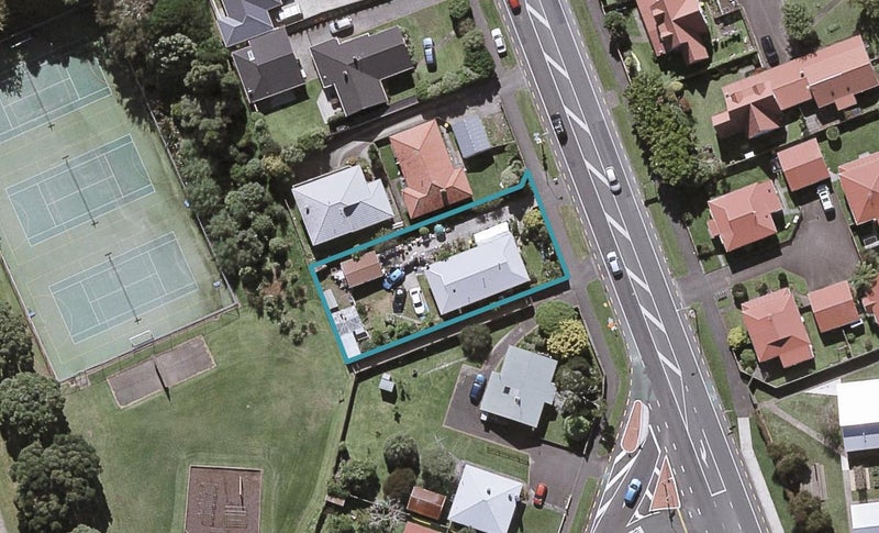 234 Coronation AVE, Welbourn, New Plymouth - Carousel 1