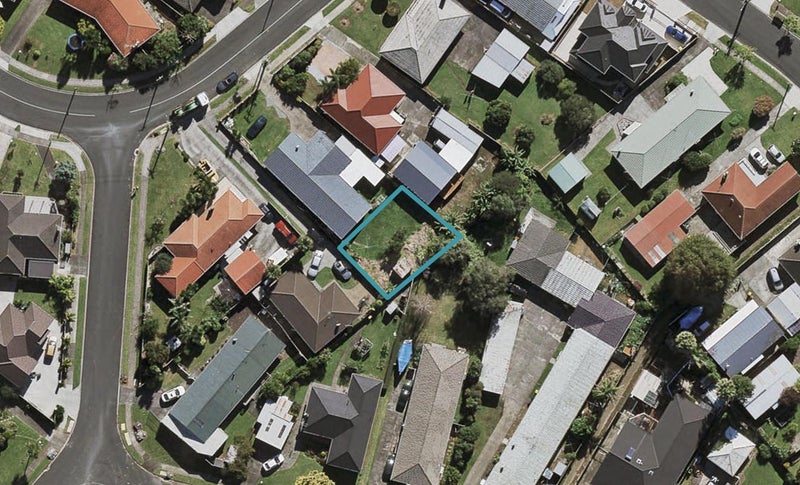 13A Buckingham Crescent, Manukau, Auckland - Carousel 1