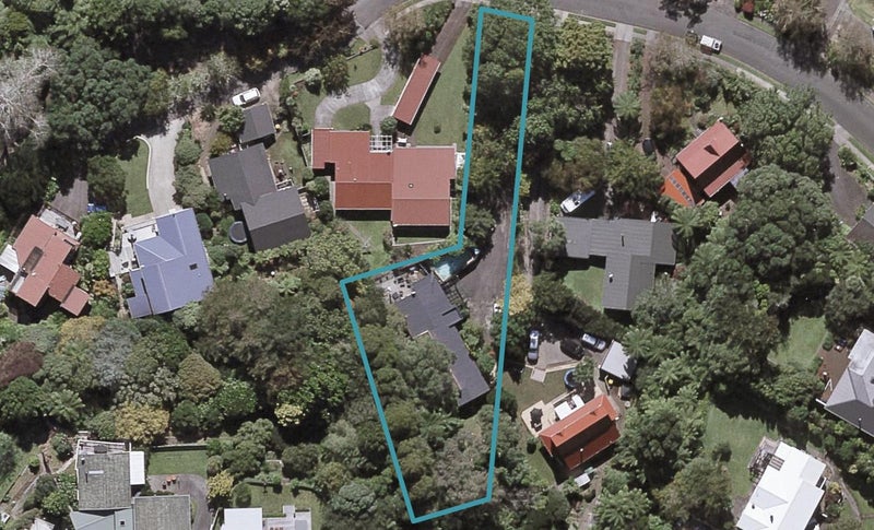 7 Spencer Place, Merrilands, New Plymouth - Carousel 1