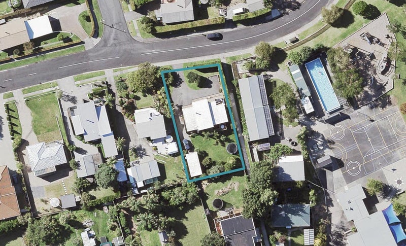 39 Craig Road, Maraetai, Auckland - Carousel 1