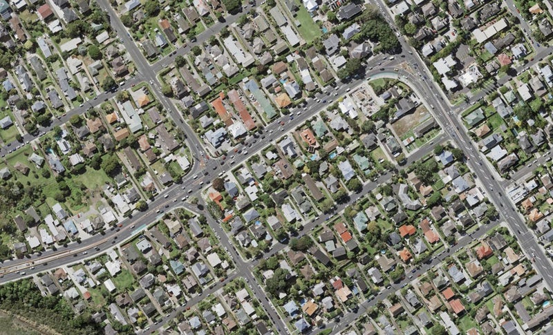 2/14 Esmonde Road, Takapuna, Auckland - Carousel 1
