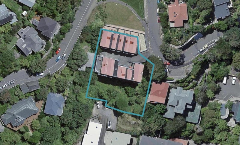 3/93A Kelburn Parade, Kelburn, Wellington - Carousel 1