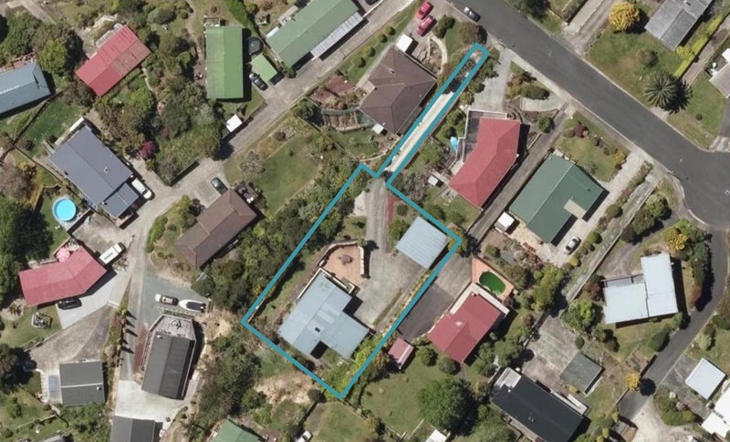 14 Mountain Road, Morningside, Whangarei - Carousel 1