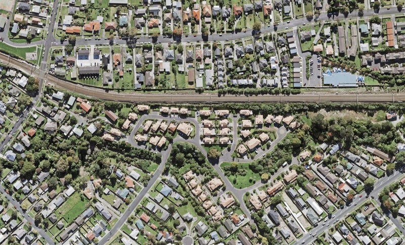 5 Stolford Crescent, New Lynn, Auckland - Carousel 1
