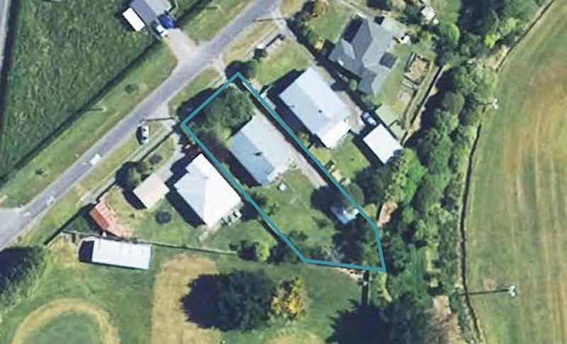 131 Conway Road, Eltham, Eltham - Carousel 1