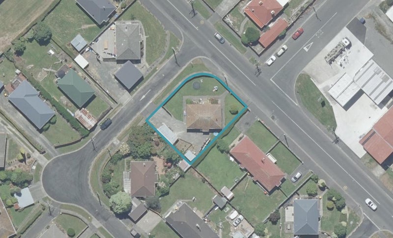 16 Station Road, Sawyers Bay, Port Chalmers - Carousel 1
