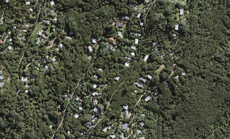 4 Watson Road, Ōmiha, Waiheke Island - Carousel 1