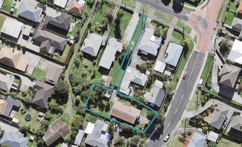 26 Kelwyn Road, Kelston, Auckland - Carousel 1