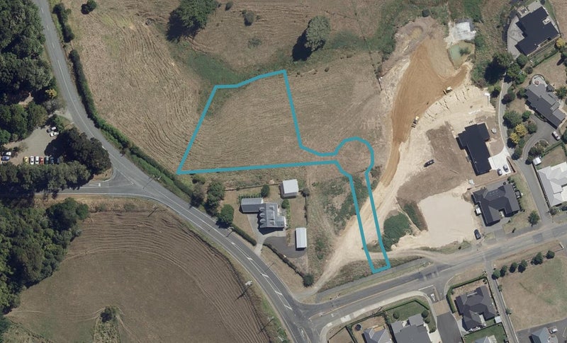 7 Pukatea Lane, Rotokauri, Hamilton - Carousel 1