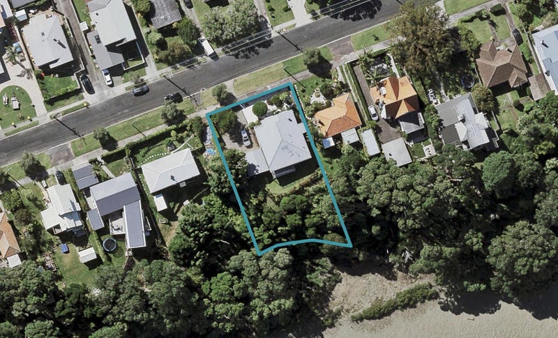 73 Ngataringa Road, Devonport, Auckland - Carousel 1