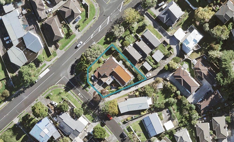 73 Caronia Crescent, Lynfield, Auckland - Carousel 1
