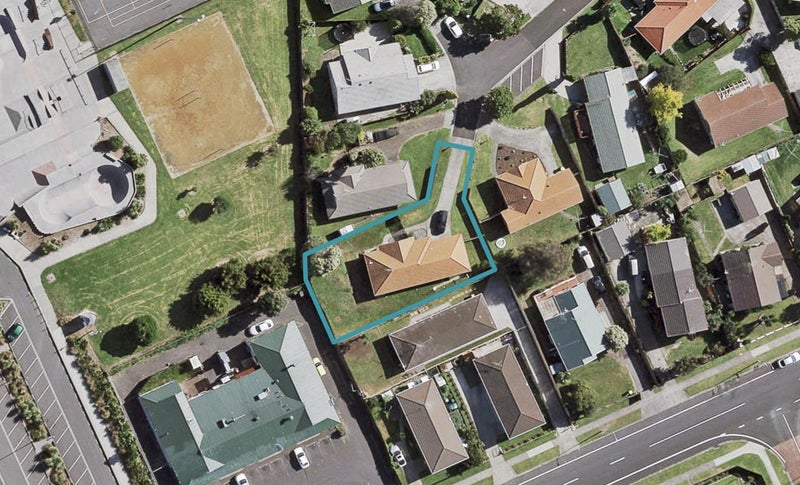 16 Colt Place, Randwick Park, Auckland - Carousel 1