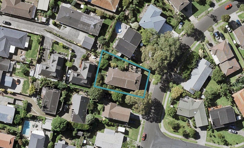 1/8 Galvan Avenue, Sunnyhills, Auckland - Carousel 1